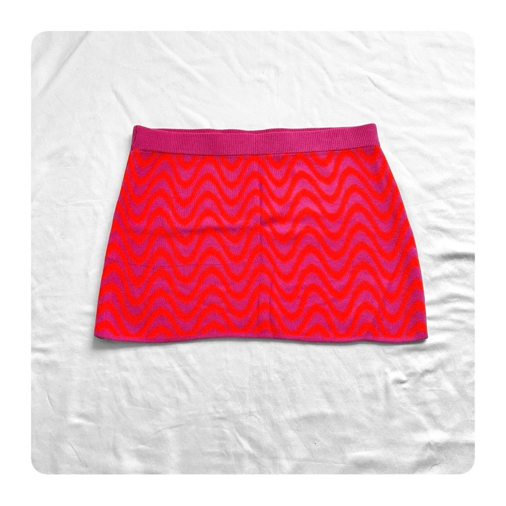★ NWOT H&M Divided Knit Skirt - Double Pink ★ - Picture 3 of 15
